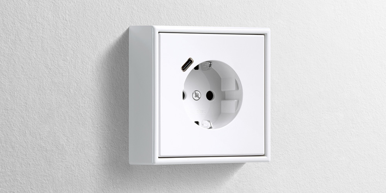 Erweiterter Anschlussraum für die Nachrüstung bei Kops Elektrotechnik in Augsburg