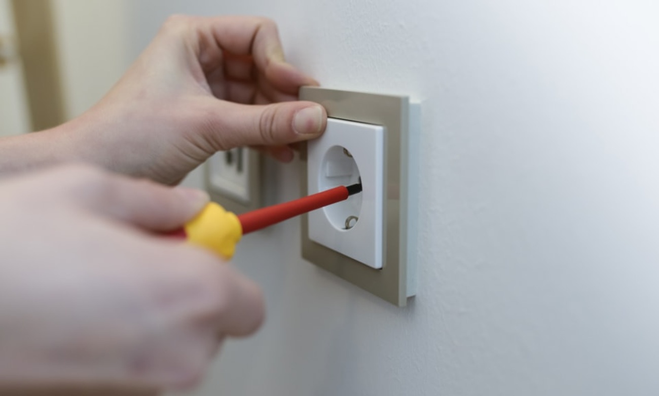 Elektro­installation bei Kops Elektrotechnik in Augsburg